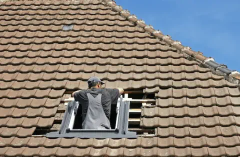 Pose de velux - Tourrettes